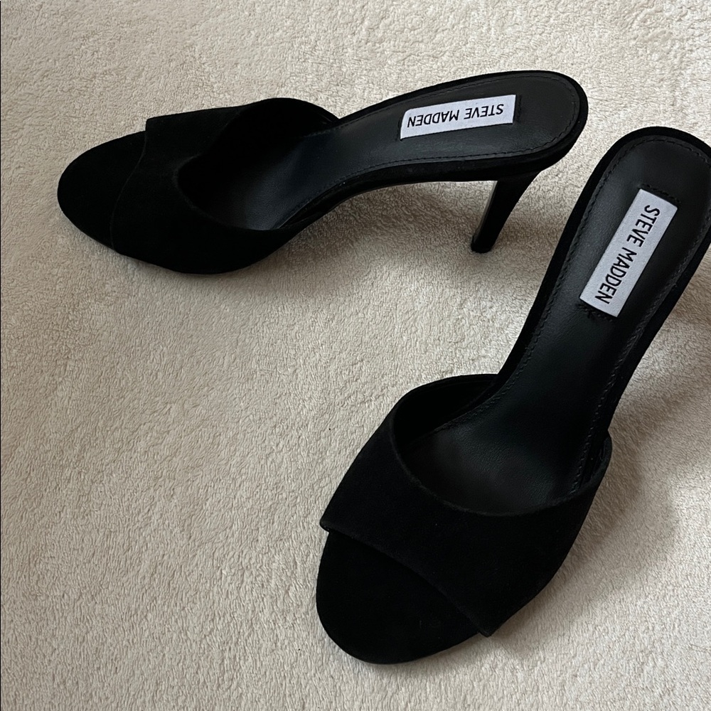 Black Suede “Erin” Steve Madden Heels Sandals Mules sz 8.5 New - Picture 2 of 11